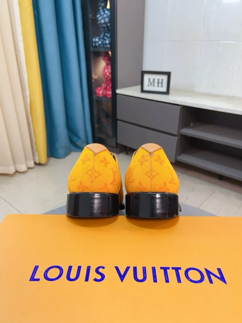 Ex-factory price 720🌹🌹High version [LV] Louis Vuitton's popular casual leather shoes🎖Fashionable and elegant🎖🎖Material: Original imported open-edge beaded cowhide, washed cowhide leather lining, original open-molded rubber outsole, high-end and classy, ​​elegant quality, instantly transforming into a handsome man ❤❤Standard\nNumber: 38-44